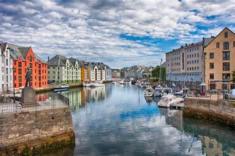 Sunny Apartment In Alesund City Exterior foto
